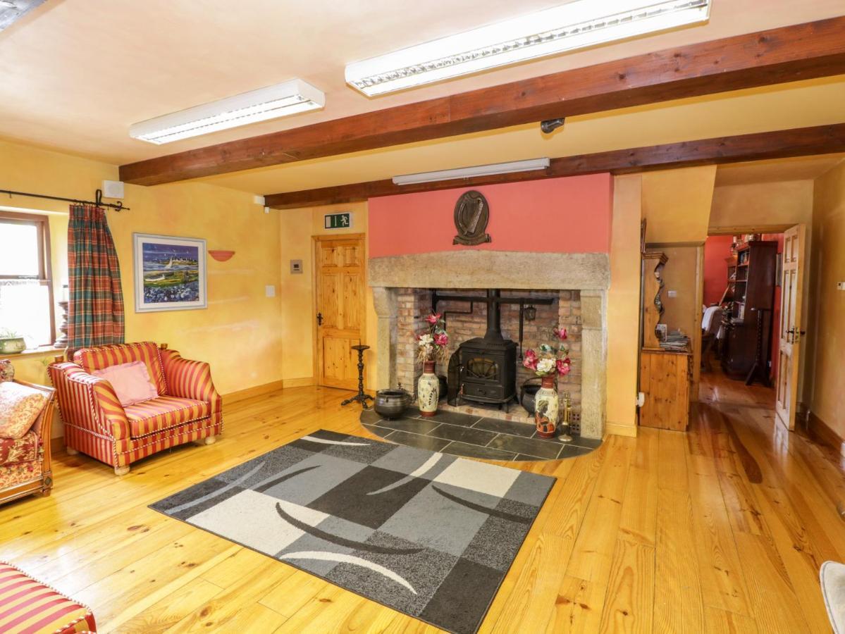An Maide Ban Villa Cootehill Dış mekan fotoğraf