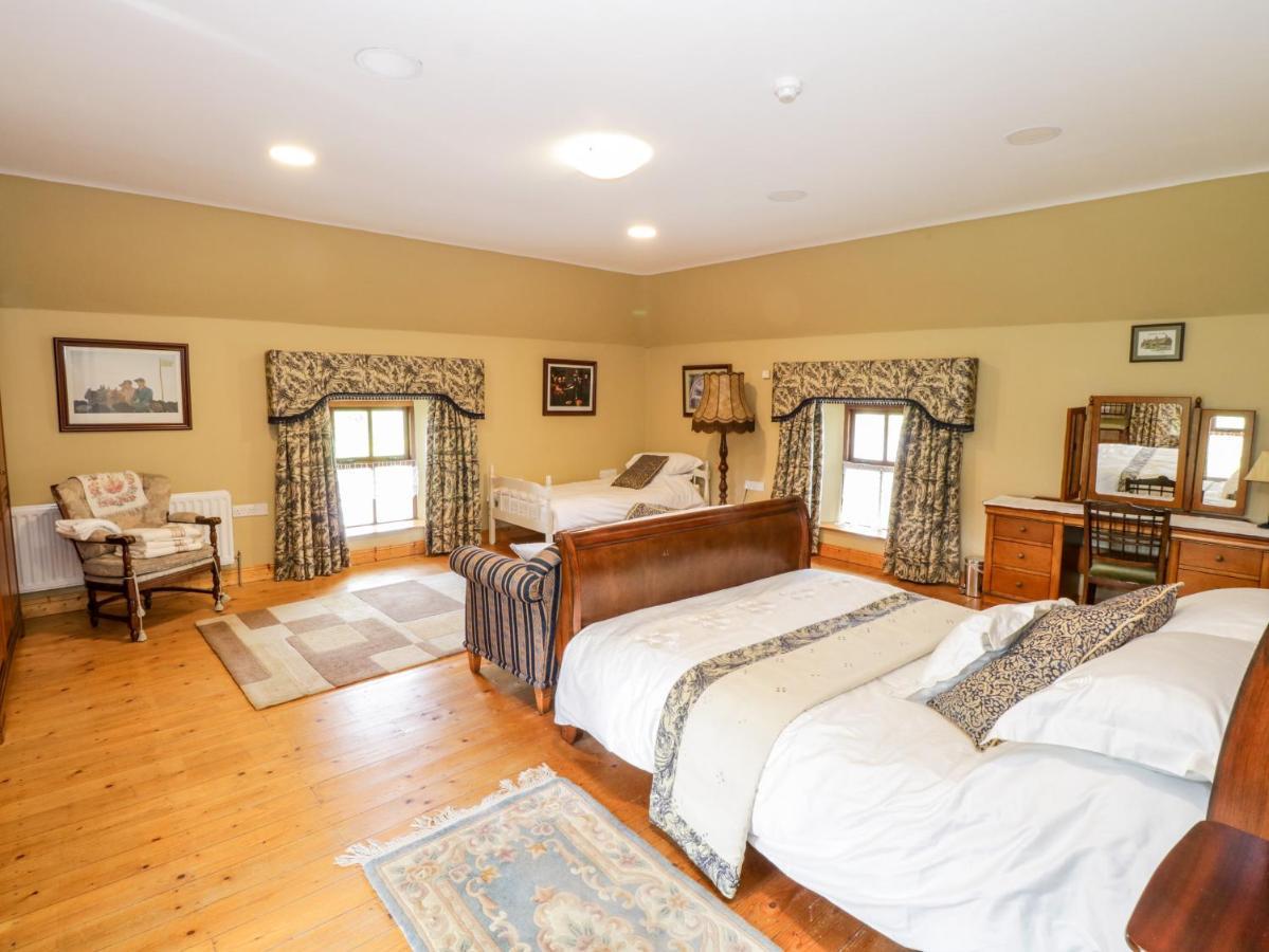 An Maide Ban Villa Cootehill Dış mekan fotoğraf
