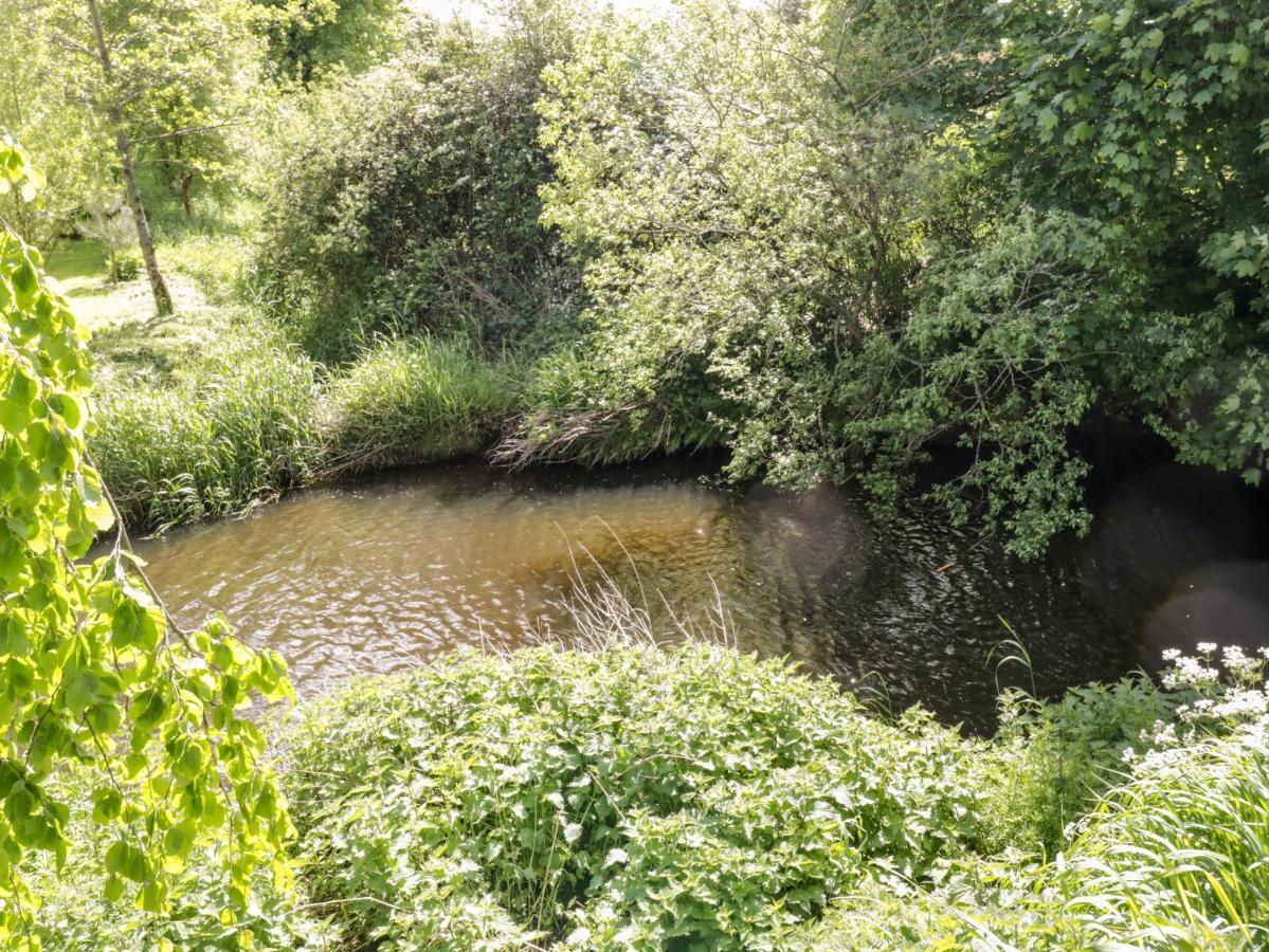 An Maide Ban Villa Cootehill Dış mekan fotoğraf