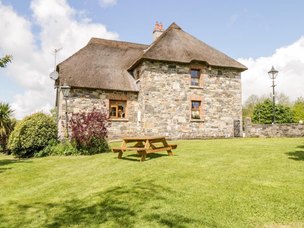 An Maide Ban Villa Cootehill Dış mekan fotoğraf