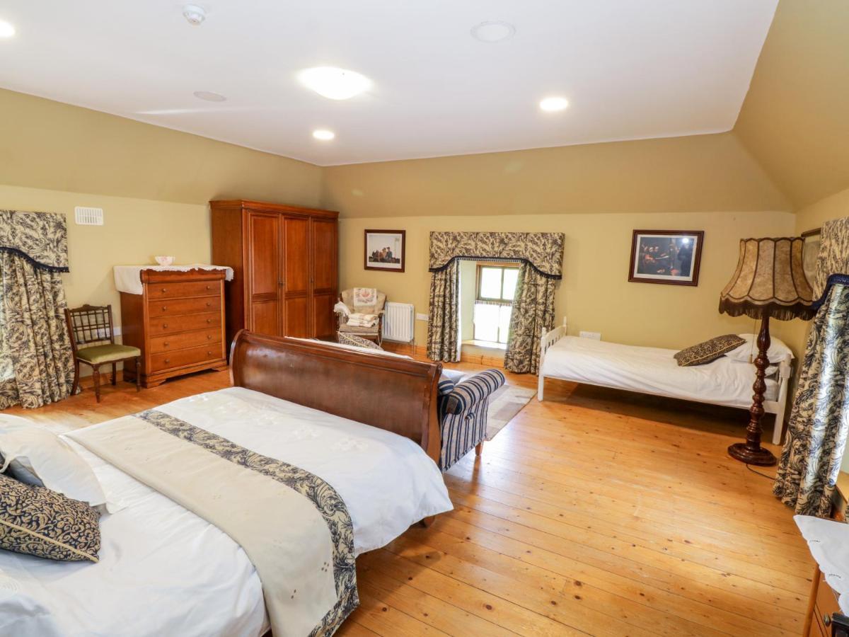 An Maide Ban Villa Cootehill Dış mekan fotoğraf