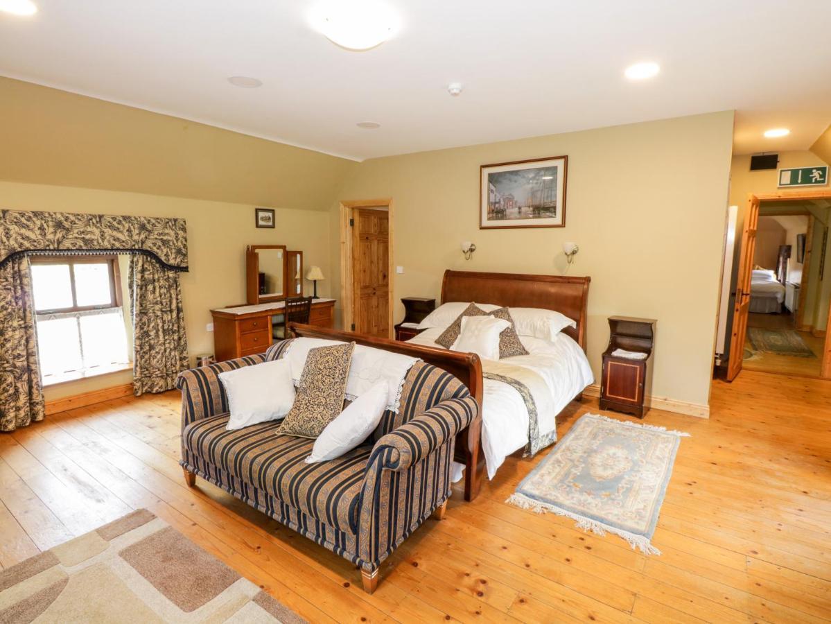 An Maide Ban Villa Cootehill Dış mekan fotoğraf
