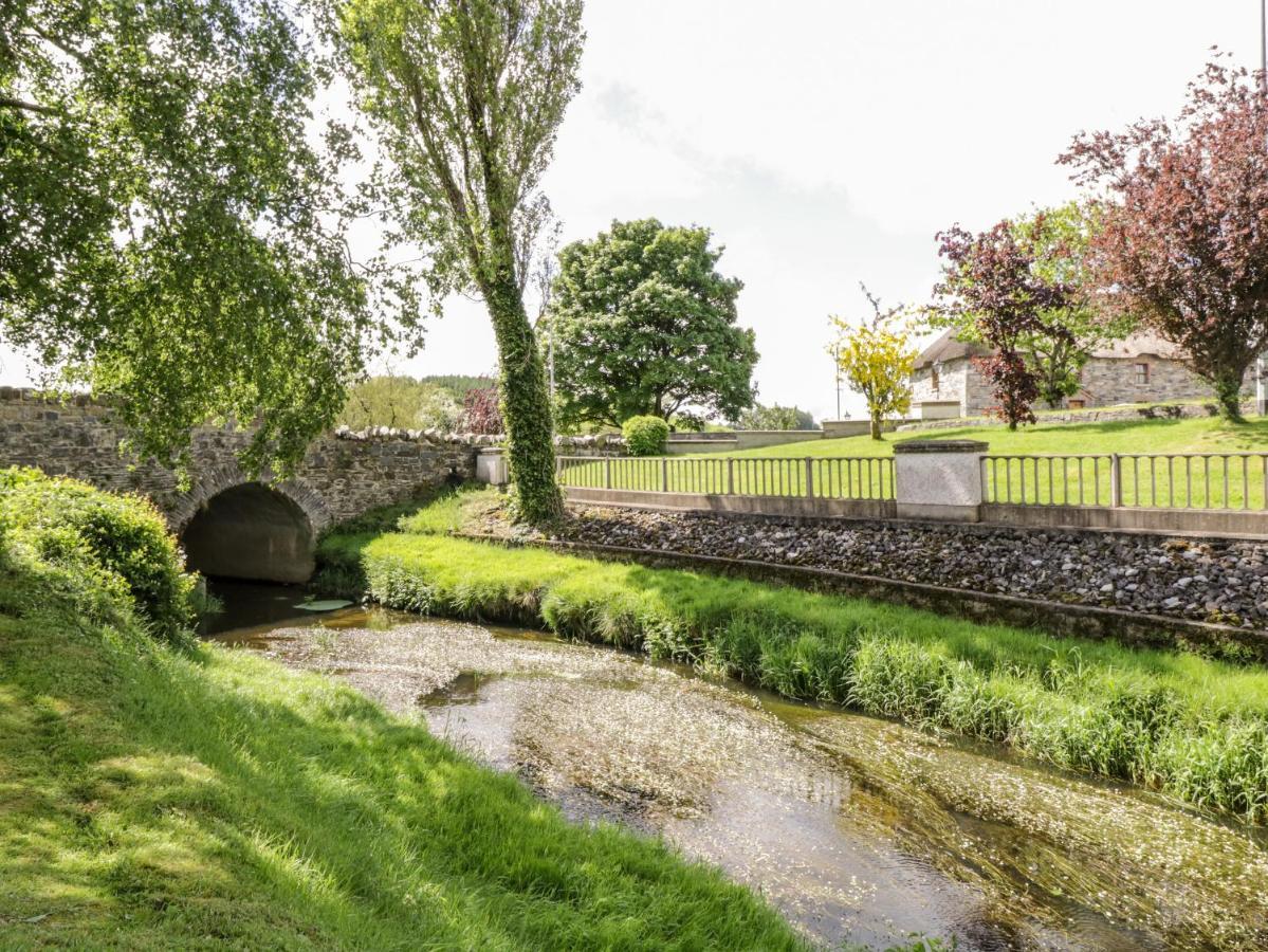 An Maide Ban Villa Cootehill Dış mekan fotoğraf